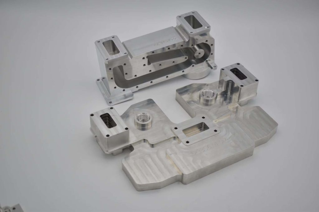 Communication CNC machining 3 Professional customized communication CNC milling aluminum sleeve parts processing.avif