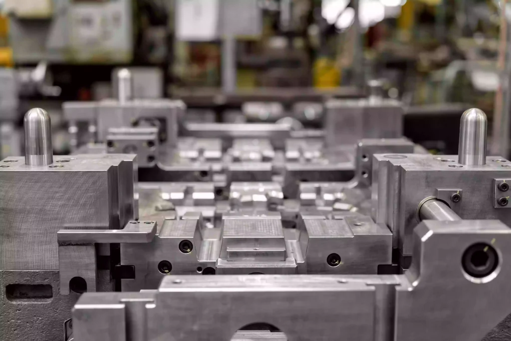 Large Part Injection Molding Service 16 Injection Mold Tooling