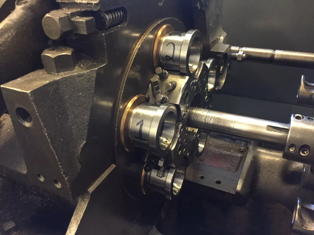 Multi-Spindle Screw Machining 27 Multi spindle screw machine tools batch process large steel parts
