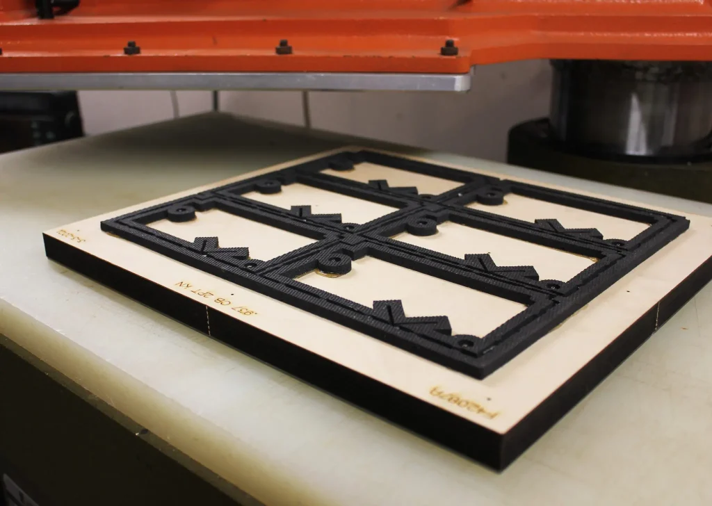Die Cutting Services 24 steel rule die cutting service