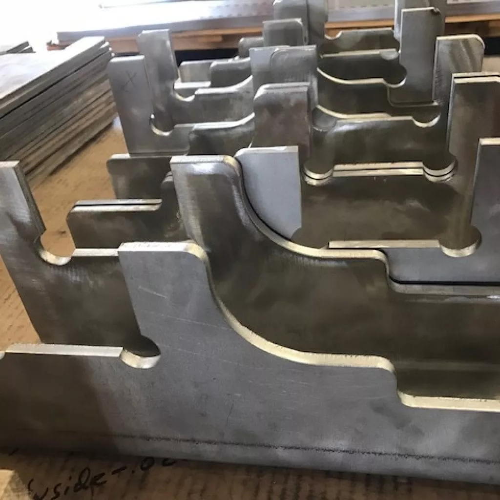 Sheet metal forming and manufacturing of heavy metal structural parts