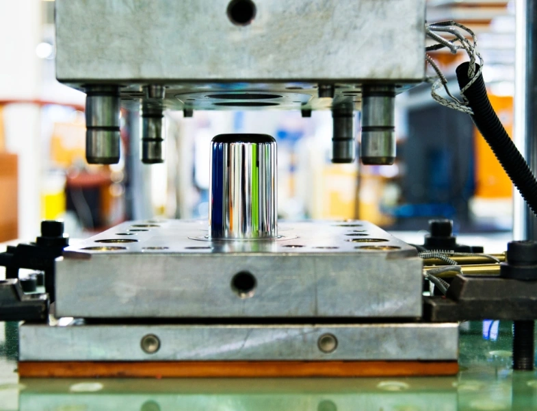 Deep drawing sheet metal stamping die and parts manufacturing