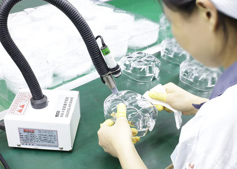 Plastic injection molding plastic parts assembly