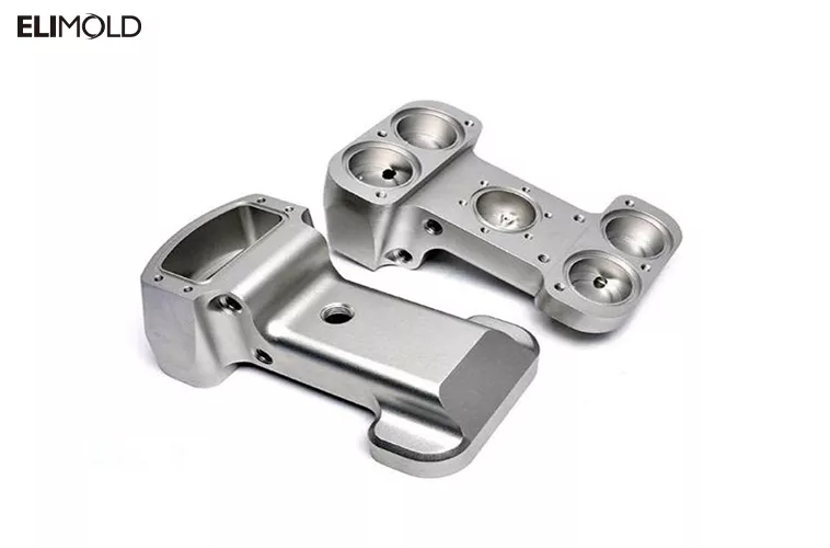 CNC Machining 32 5-axis-cnc-machining-center-aluminum-stainless