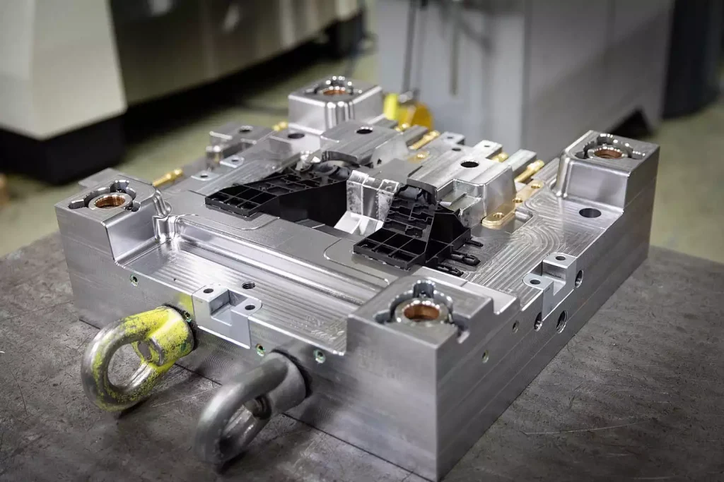 Customized high precision injection molds