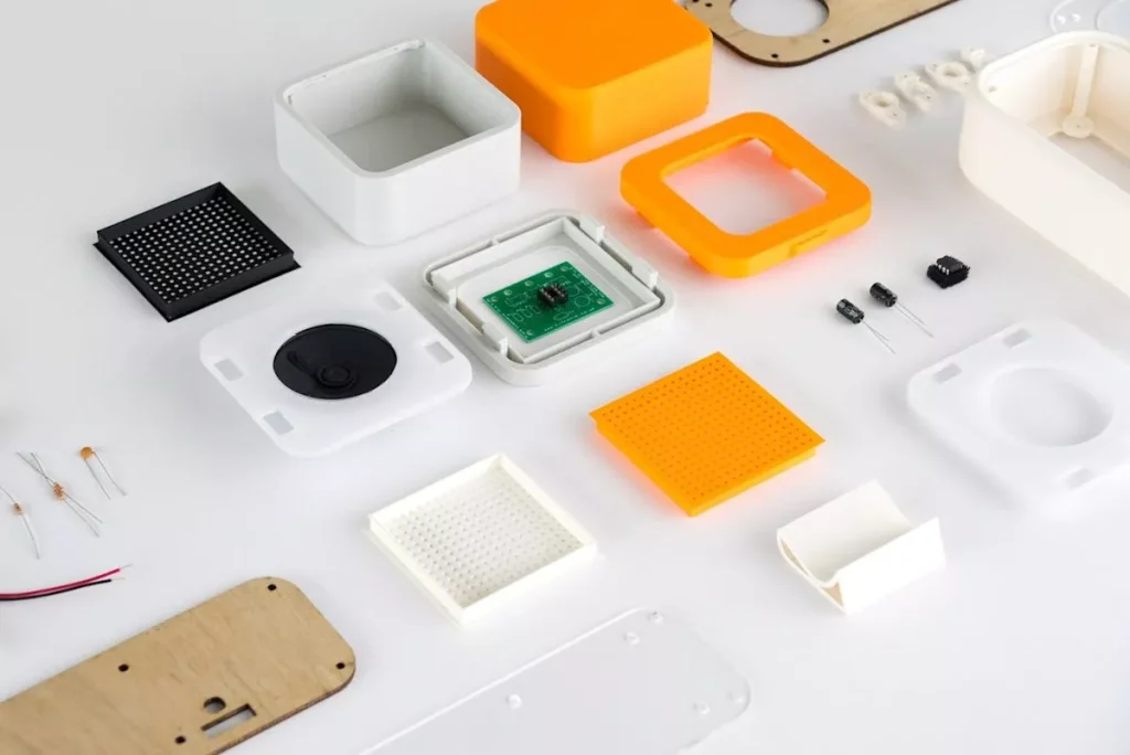 FDM 3D printing of customized housing parts for various electronic products