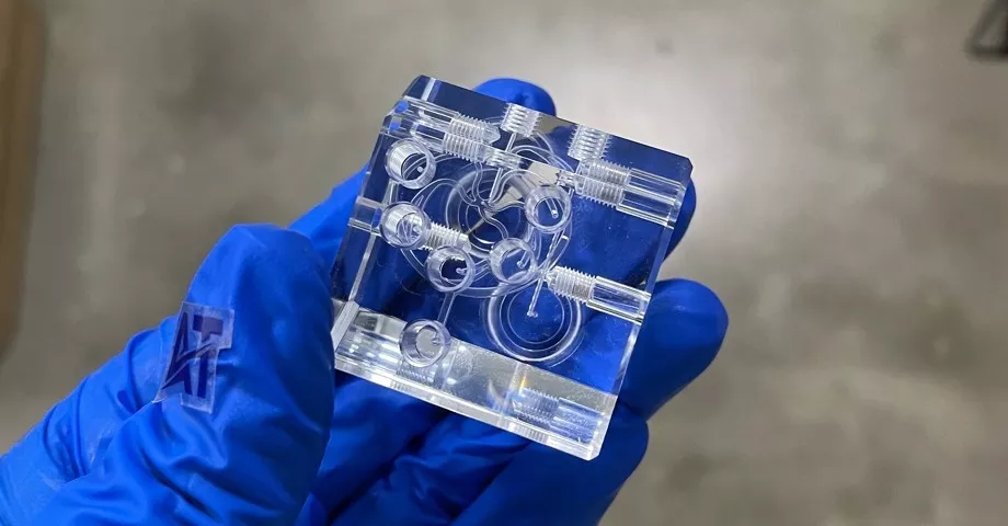 Bridge Production CNC Machined Microfluidic Chip in Medical.jpeg
