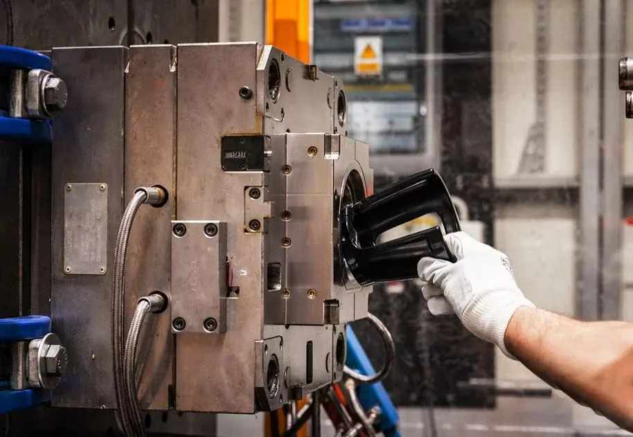 PE Polyethylene plastic part Molding service