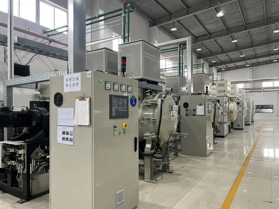 Precision titanium alloy metal injection molding Titanium sintering